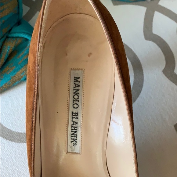 Manolo Blahnik pumps - Picture 2 of 13